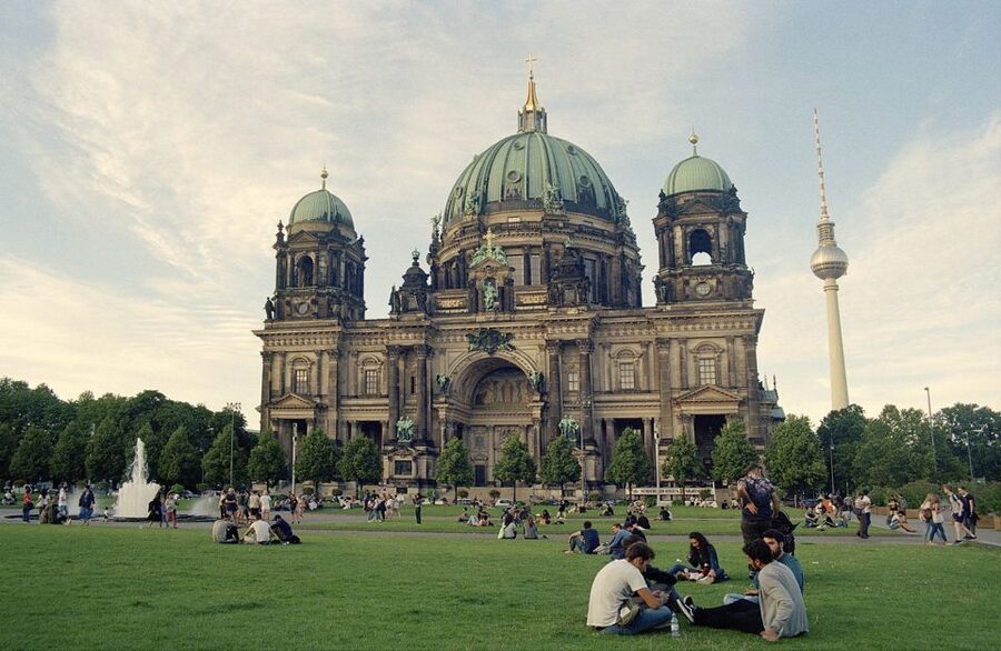 Berlin Historical Highlights Walking Tour - Unter den Linden and Bebelplatz