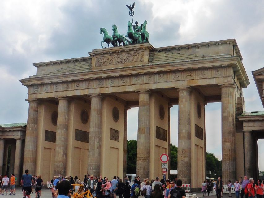 Berlin: Historical Sights & Berlin Wall Tour with a Berliner - Who should book this Berlin Wall walk?