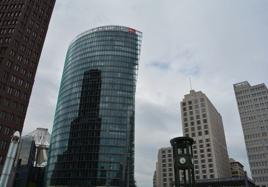 Berlin: Historical Sights & Berlin Wall Tour with a Berliner - Hotel Adlon and the changing city around it