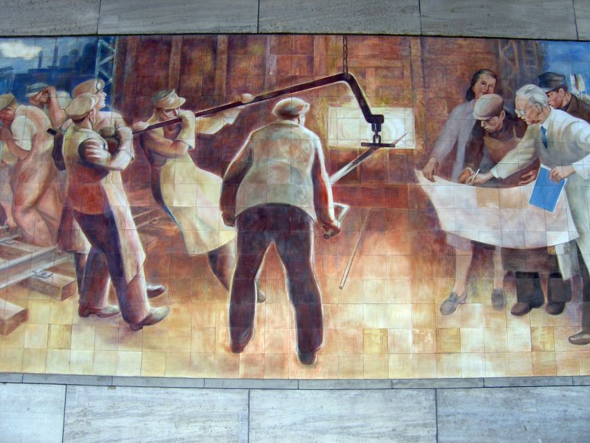 Berlin: Nazi History Walking Tour - What the guide adds to the experience