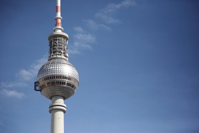 Berlin Private Half-Day Walking Tour: Discover the German Capital’s History - The 1953 uprising and the city’s divided past