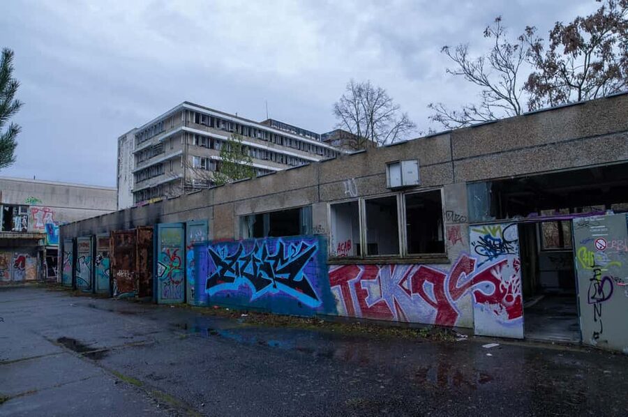 Berlin: Urbex Abandoned Places & History Tour - What to wear and what to leave behind