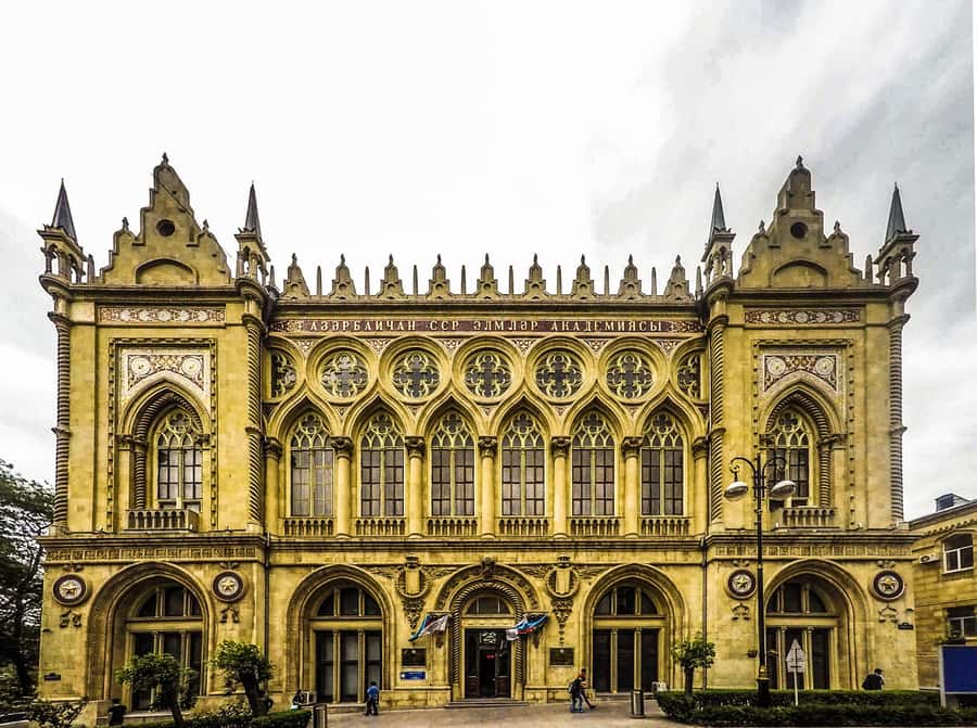 Best of Baku: 4-Hour City Tour Historic and Modern Landmarks - Why this four-hour route works in Baku