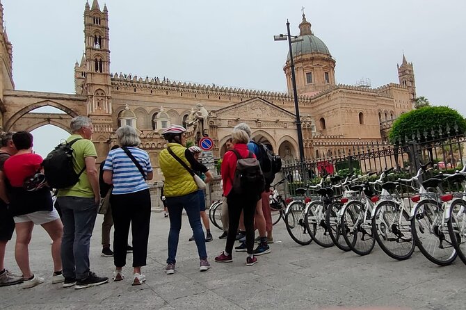 Bike tour of the historic center of Palermo with tasting - City gates, the Norman Palace, and the Cathedral