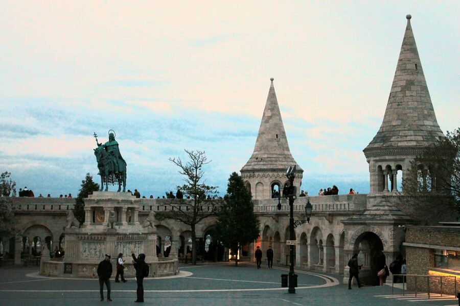 BloodThirsty Hungary: Walking tour & Dark Historical Stories - Meeting Saint Stephen beside Matthias Church
