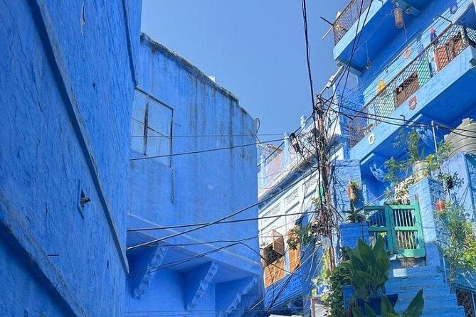 Blue City Heritage Private Walking Tour With Pickup and Drop-Off - Practical details before you book