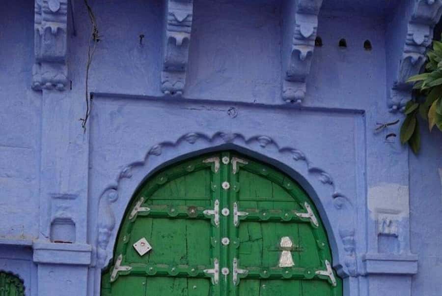 Blue City Heritage Walking Tour With Pick Up & Drop Off - Blue Havelis, Markets, and Everyday Jodhpur