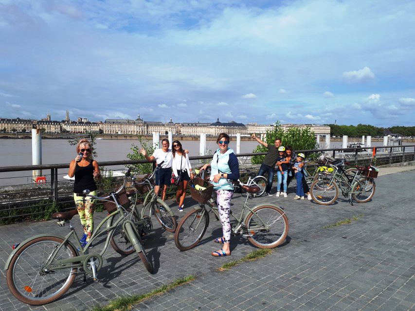 Bordeaux: Top Landmarks & Historic Bike Tour - A fast, friendly way to get your Bordeaux bearings