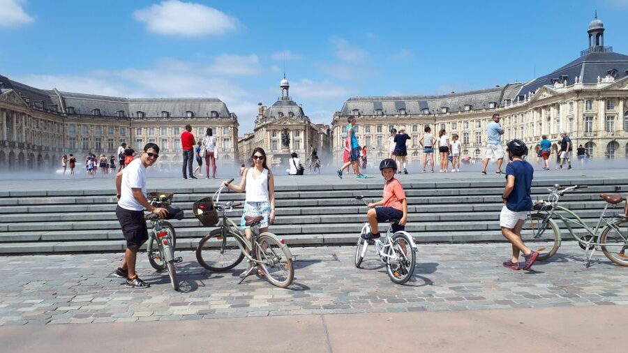 Bordeaux: Top Landmarks & Historic Bike Tour - The Water Mirror and Porte Cailhau