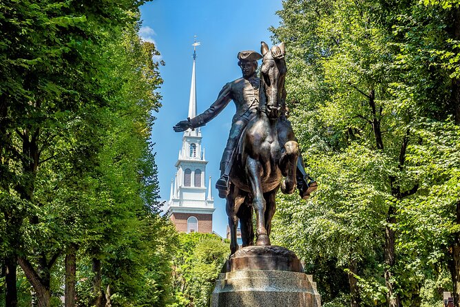 Boston: Freedom Trail History Small Group Walking Tour - North Square and the Paul Revere story