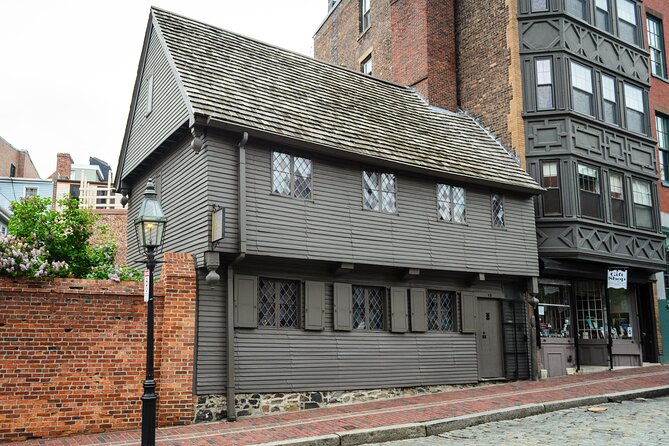 Boston: Freedom Trail History Small Group Walking Tour - Ending at Copp’s Hill Terrace