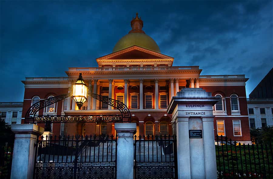 Boston: History & Haunts Guided Ghost Tour - Why the guide matters more than the lantern
