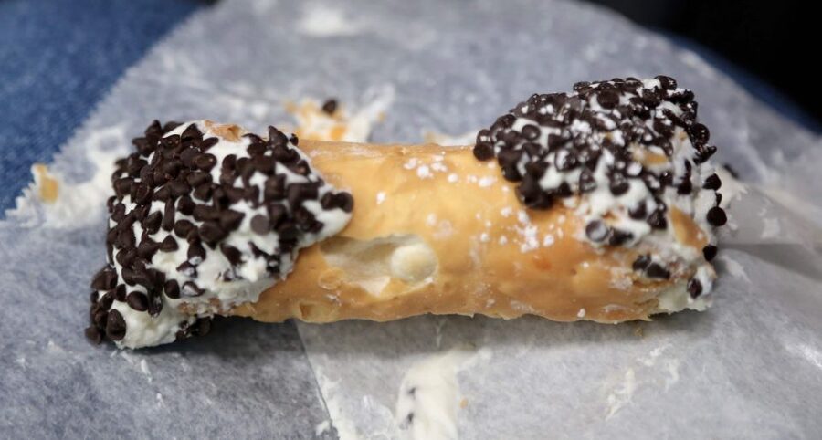 Boston: Seafood Tasting & Historical Walking Tour - The essential details at a glance
