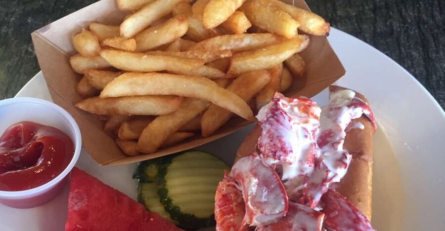 Boston: Seafood Tasting & Historical Walking Tour - Raw oysters, shrimp, and a look at Long Wharf