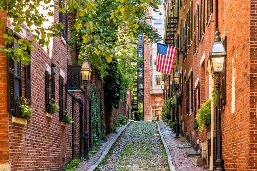 Boston: Underground Railroad History Tour of Beacon Hill - George Middleton House and the final memorial