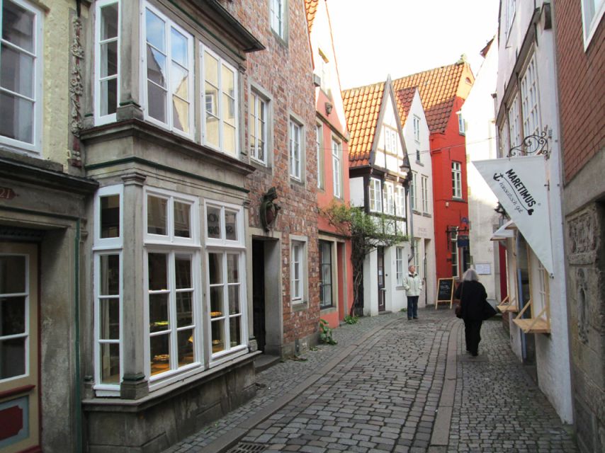 Bremen: Walking Tour of Historic Schnoor District - Key points at a glance