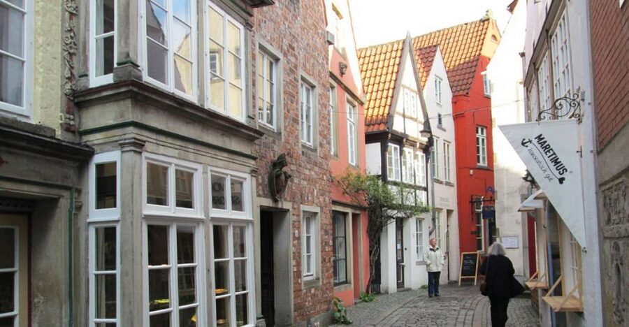 Bremen: Walking Tour of Historic Schnoor District - St. John’s Church and the medieval setting