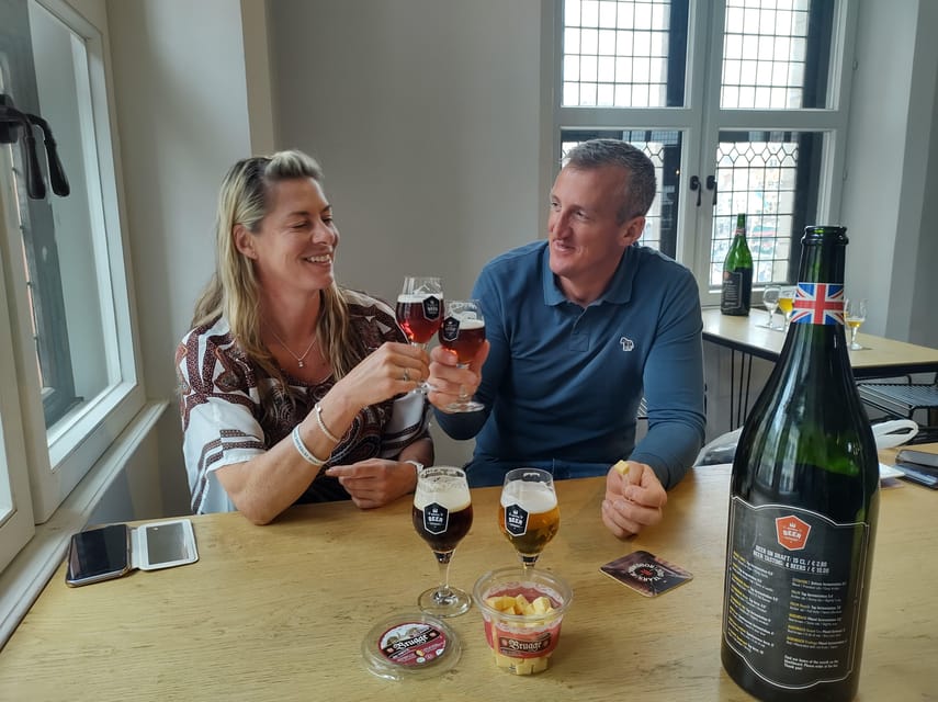 Bruges: Historical Walking Tour with Food Tasting - Two chocolate shops, two chances to compare