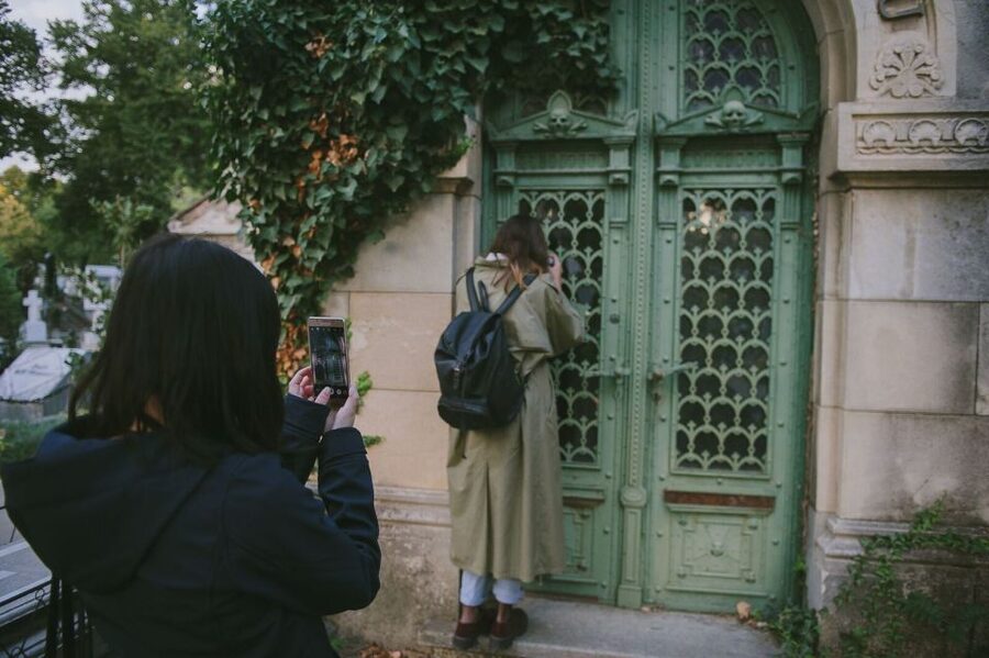 Bucharest: 3-Hour Dark History Tour with a Local - Why Bucharest’s dark past makes a good walking tour