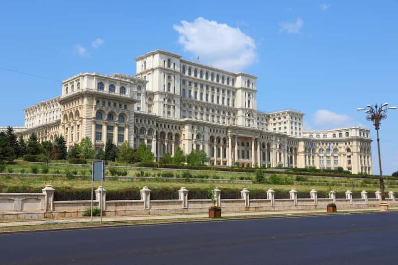 Bucharest: Communism and History Guided City Walking Tour - A café break and an old Alimentara
