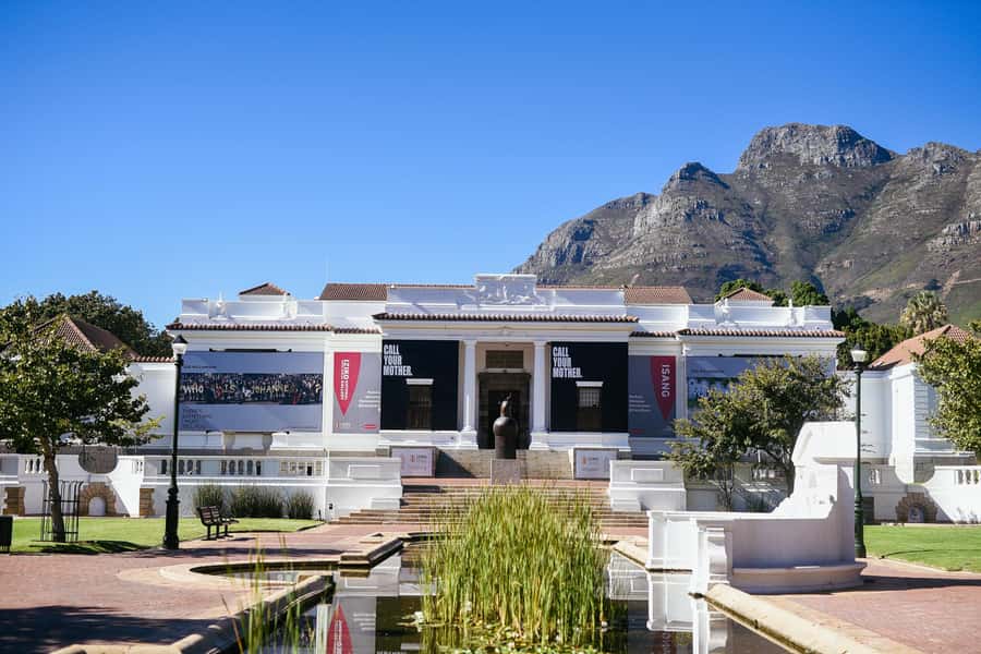 Cape Town: Art, Culture & History Walking Tour - Two hours on foot: how demanding is it?