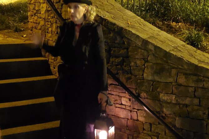 Carolina History and Haunts Charlotte Historical Ghost Walking Tour - What $27 gets you
