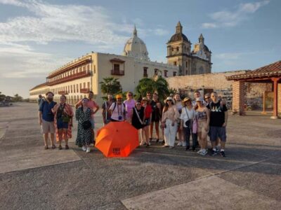 Cartagena: Historic Center and Getsemaní Shared Walking Tour