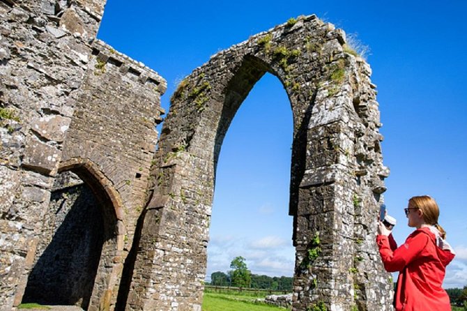 Celtic Boyne Valley & Ancient Sites Day Tour From Dublin - Starting beside Molly Malone at 8:00 a.m.