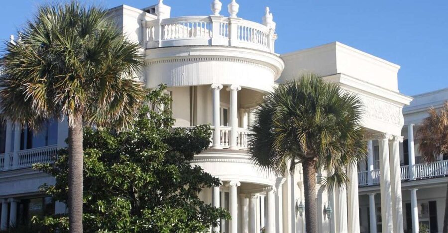 Charleston: Historic City Highlights Guided Bus Tour - Key points at a glance