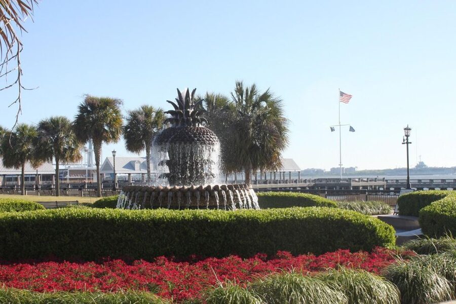 Charleston: Historic City Highlights Guided Bus Tour - The Battery Sea Wall and Charleston’s southern edge