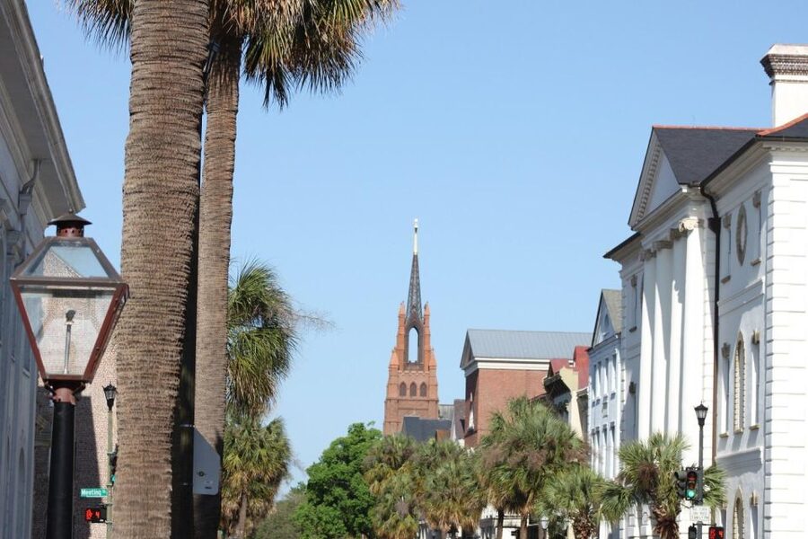 Charleston: Historic City Highlights Guided Bus Tour - Starting outside the Charleston Visitor Center