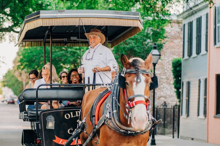 Charleston: Historical Downtown Tour by Horse-drawn Carriage - Key points to know before you go
