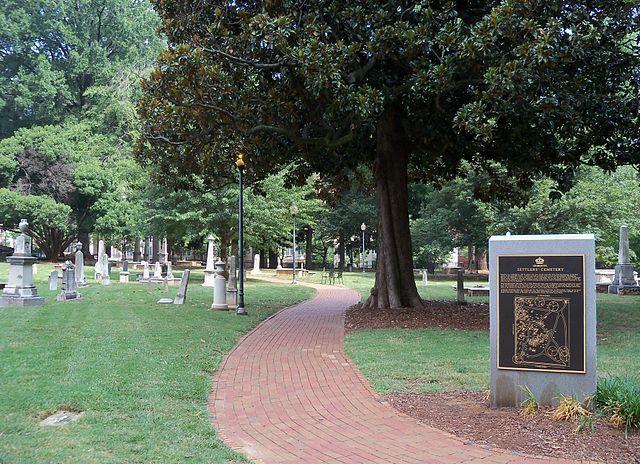 Charlotte: Historic Uptown 90-Minute Segway Tour - Skyscrapers, fountains, and a city on the rise