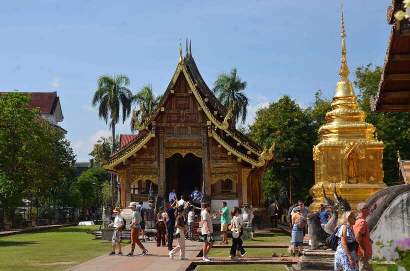 Chiang Mai: Historic Temples and City Guided Walking Tour - Why this Chiang Mai temple walk works so well
