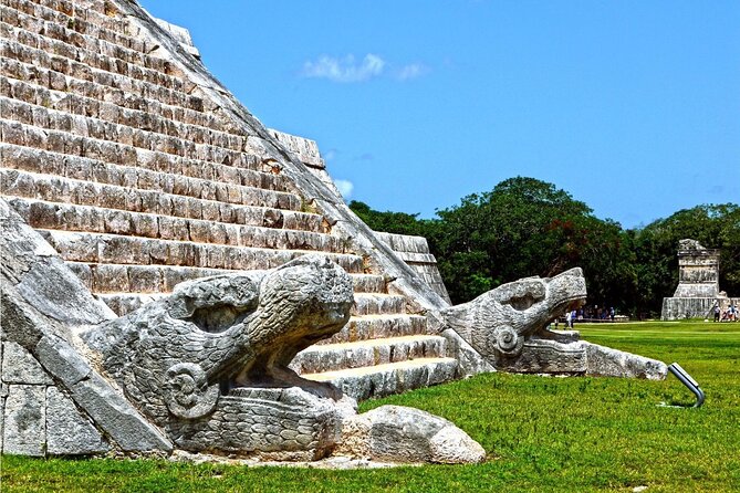 Chichen Itza Guided Historical Tour with Lunch Included - Starting before breakfast in Cancun