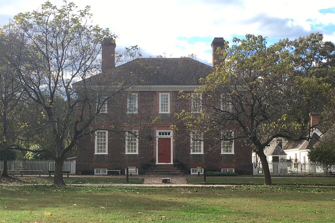 Colonial History Tour in Williamsburg Virginia - How the $25 price compares with the experience