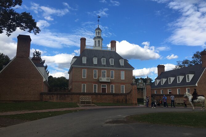 Colonial History Tour in Williamsburg Virginia - What the storytelling is really like