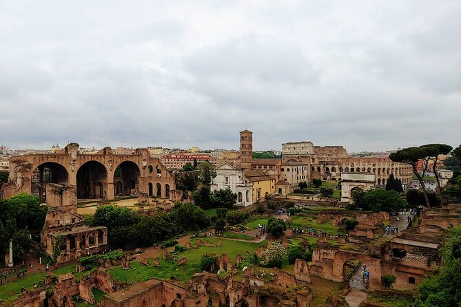 Colosseum & Ancient Rome Guided Walking Tour - Guides, headsets, and the human factor