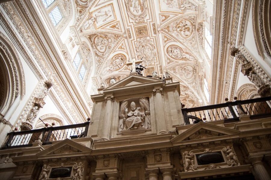 Córdoba: Skip-the-Line Great Mosque-Cathedral History Tour - Guide quality can shape the whole visit