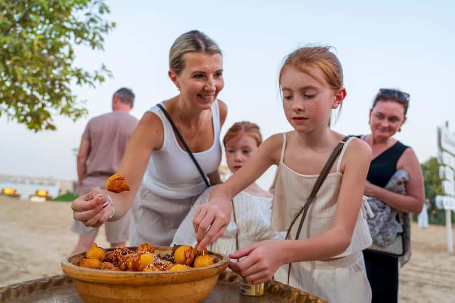 Dubai: Heritage Safari, Camel Ride & Al Marmoom Oasis Dinner - Key points to know before you book