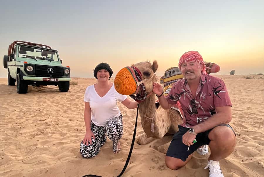 Dubai: Heritage Safari, Camel Ride & Al Marmoom Oasis Dinner - Sunset, falcons, and the evening program
