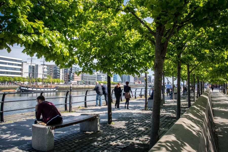 Dublin: Jeanie Johnston Tall Ship Irish Famine History Tour - How the guides shape the 50-minute visit