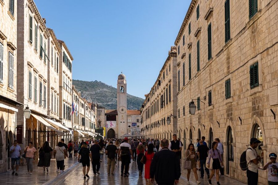 Dubrovnik: Old Town History Walking Tour - Rector’s Palace and the cost of public office