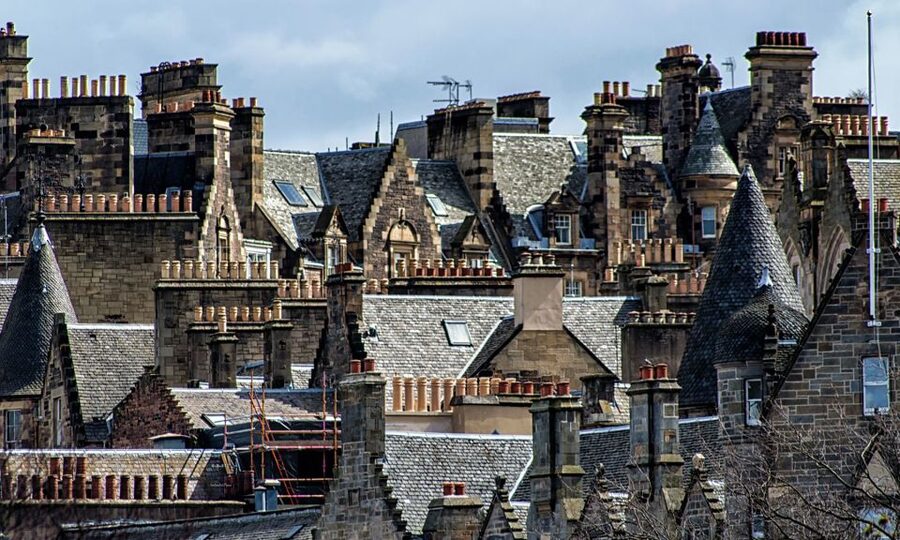 Edinburgh: 3-Hour Historical Walking Tour in Italian - Key points at a glance