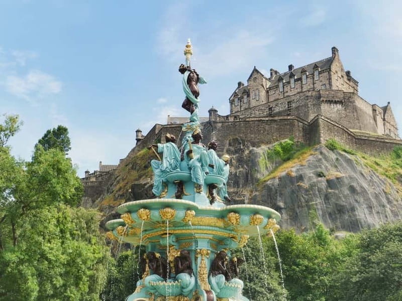 Edinburgh: Edinburgh Castle Guided History Tour with Tickets - The Great Hall and royal Edinburgh