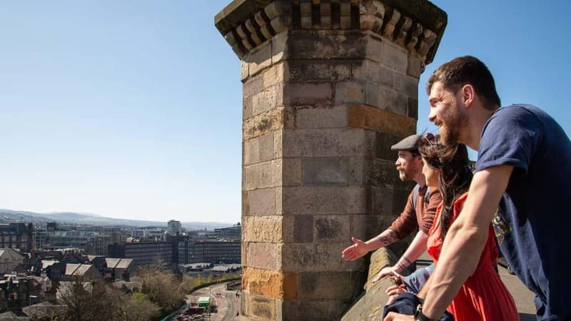Edinburgh: Edinburgh Castle Guided History Tour with Tickets - St Margaret’s Chapel, Mons Meg, and Crown Square