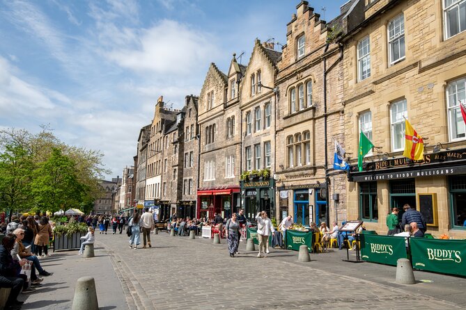 Edinburgh Old Town: Historical Guided Walking Tour - A route built for orientation
