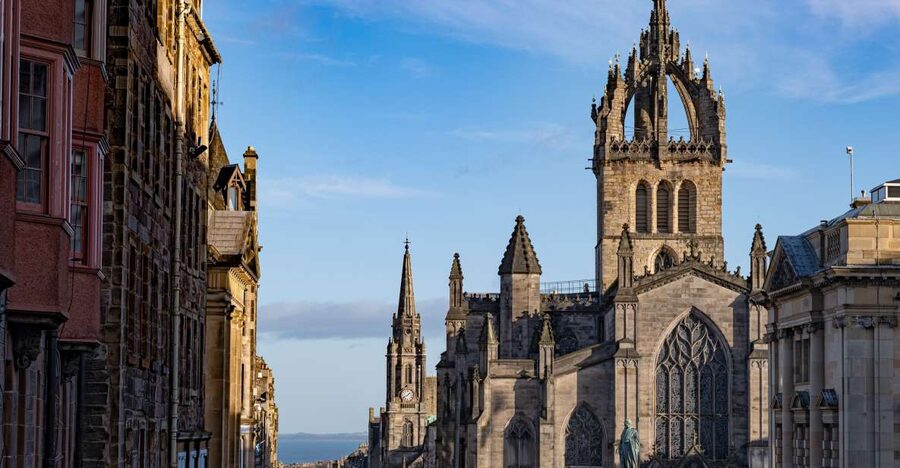 Edinburgh: Old Town History Walking Tour - Why Edinburgh’s Old Town works so well on foot