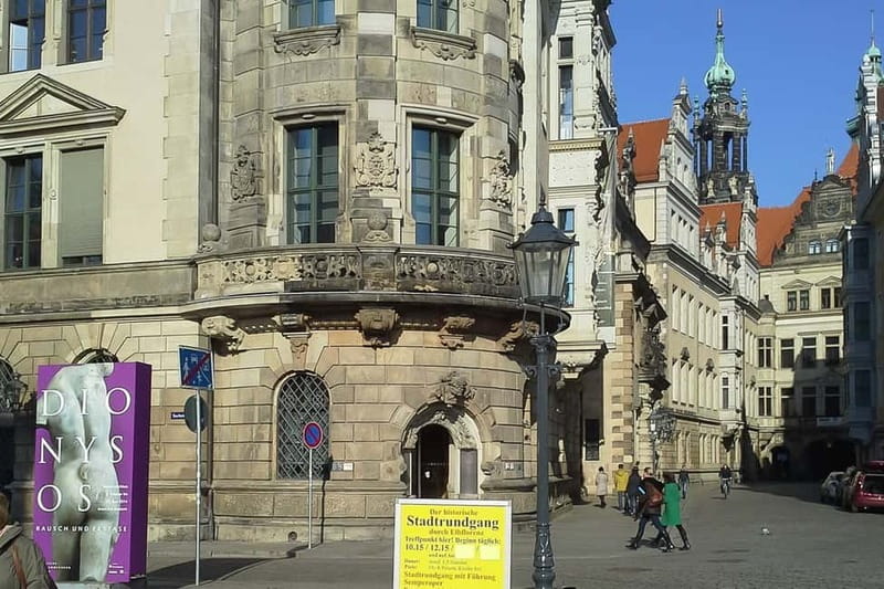 Elbfloren: Historical city tour - Why Dresden’s Baroque center works so well on foot