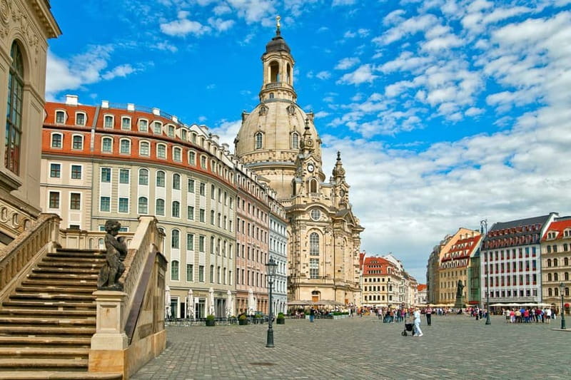 Elbfloren: Historical city tour - The Frauenkirche, Dresden’s great church interior